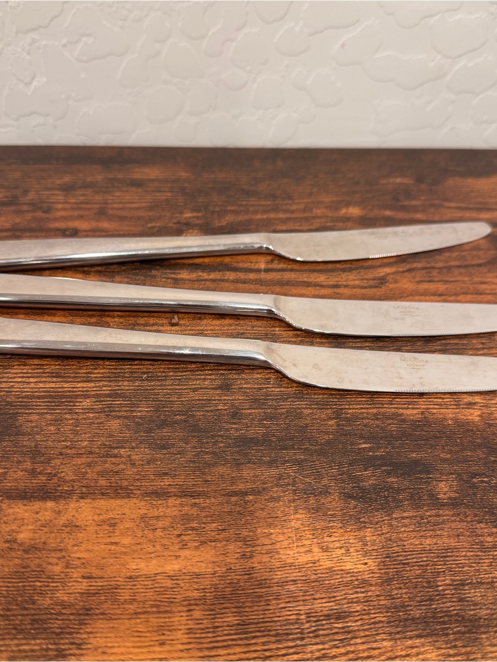 Mikasa Addison Set Of 3 Dinner Knives 9.5”